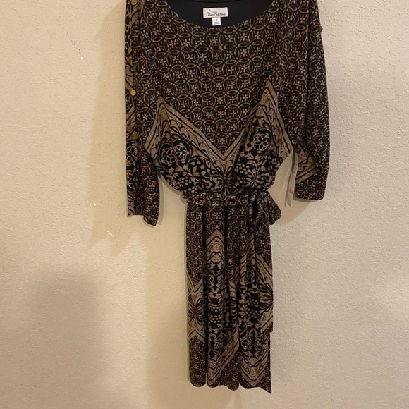 Olivia Matthew’s casual dress. New with tags beautiful gold button accents. - Picture 3 of 5